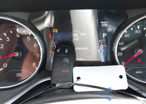 2018 Jeep Compass Limited 4X4 z USA, uszkodzony, nr VIN 3C4NJDCB3JT332705